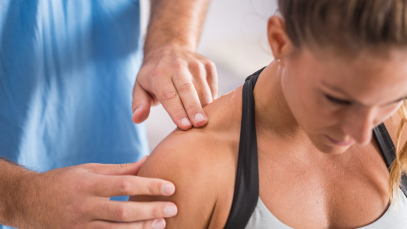 Nackenschmerzen - Übungen & was Sie sonst noch tun können